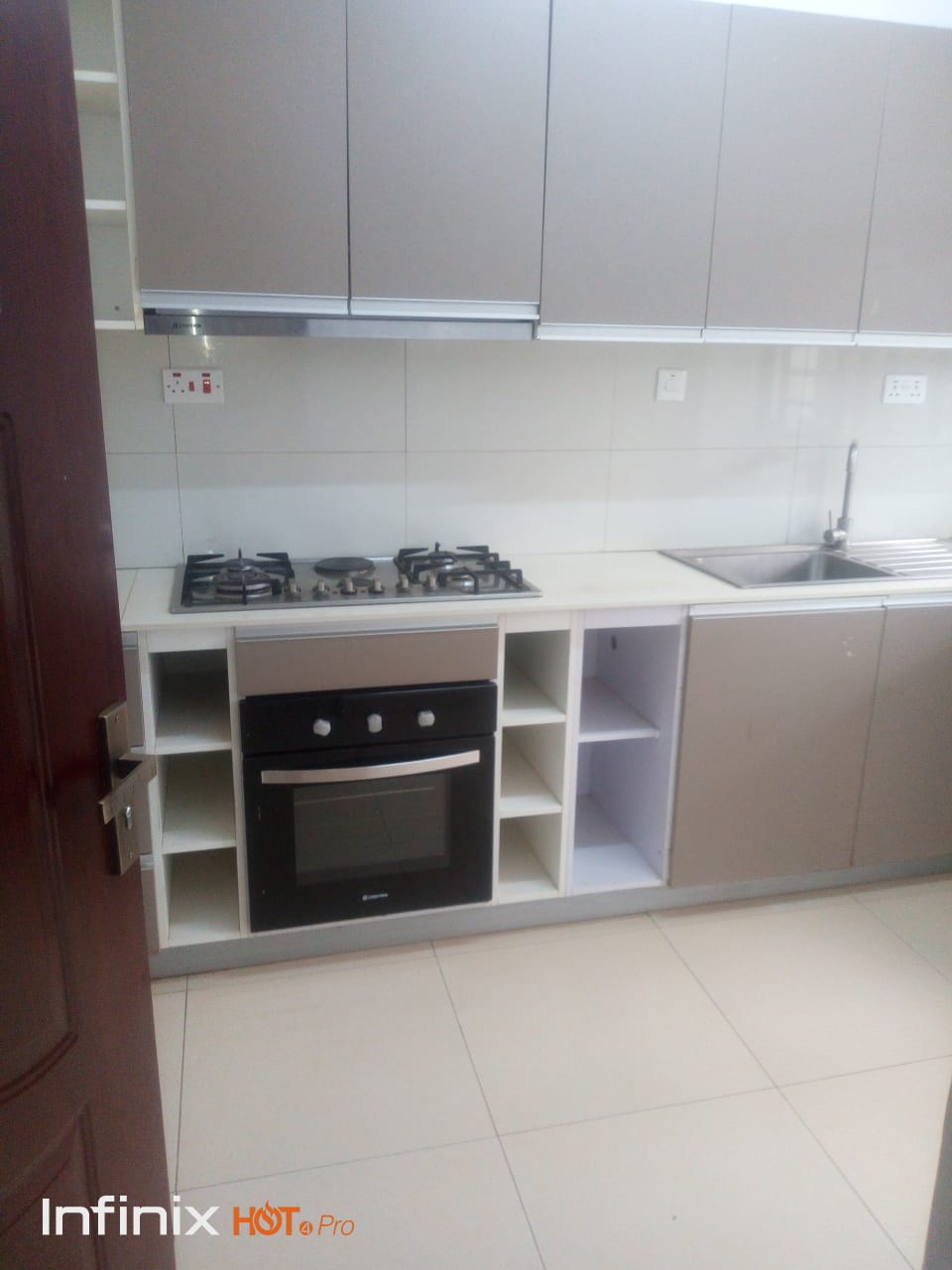 Kinoo Appartment